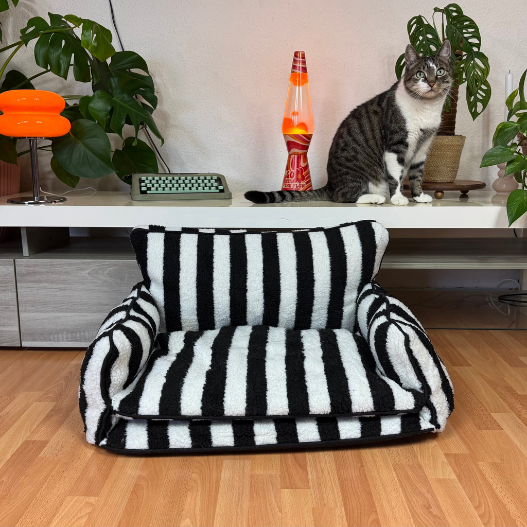 Canapé pour chien et chat rayé noir et blanc – MUZO