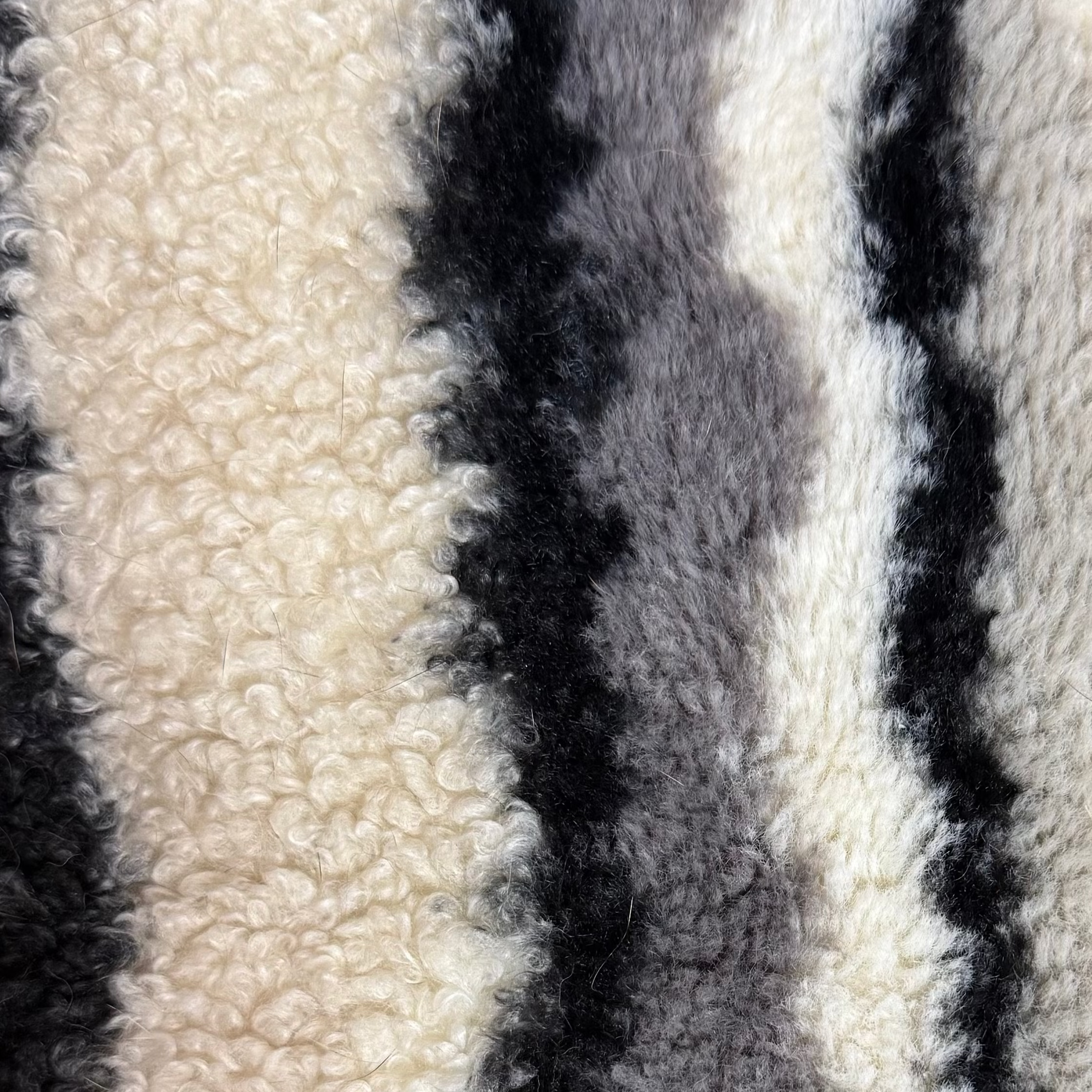 Canapé pour chien et chat zébré gris - Muzo